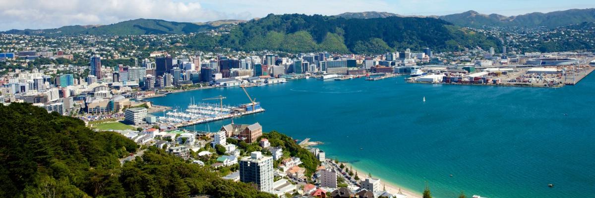 Discover The Endless Shores with Luxury Gold - background banner